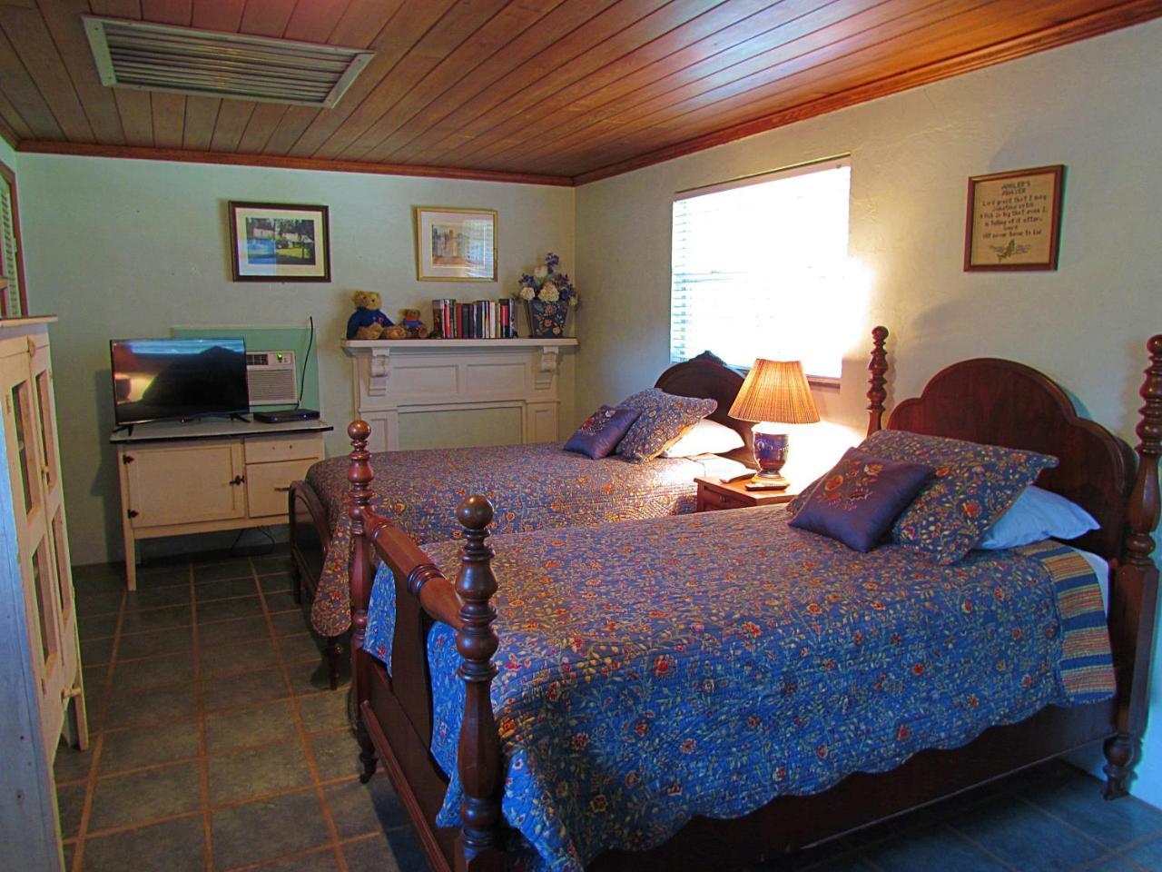 The Yearling Cabins Cross Creek ภายนอก รูปภาพ